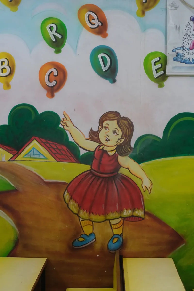 Balloon mural at Wonder Beats Kids School