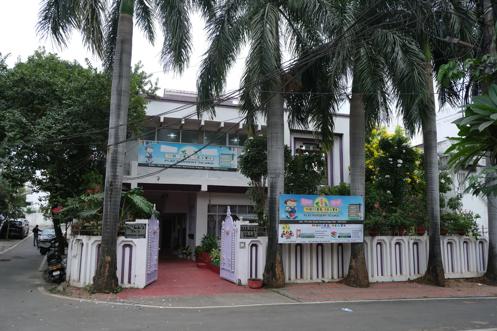 The front of Wonder Beats Kids School